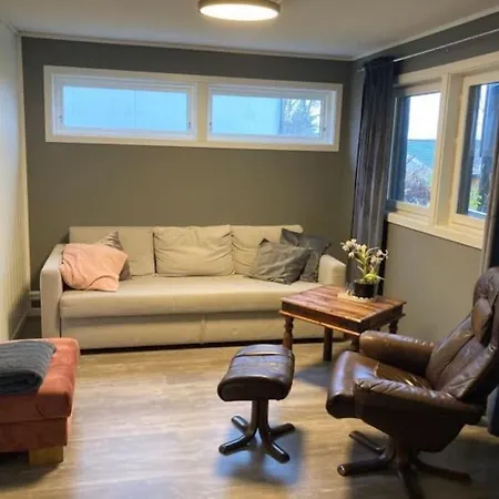 Flott Sentralt Pa Tromsoya Tromsø